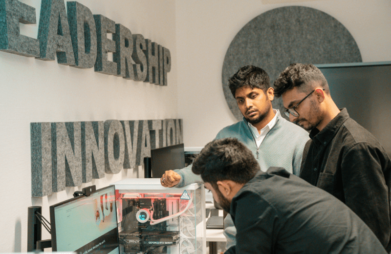 Innovation & digital transformation teams Innovation & digital transformation teams